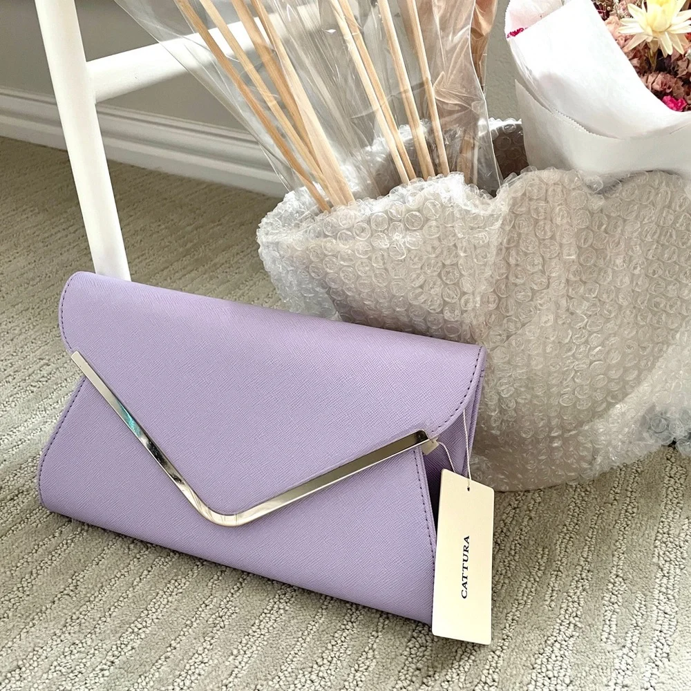 Lilac envelope hand purse/clutch bag/crossbody bag with chain strap - Picture 1 of 5